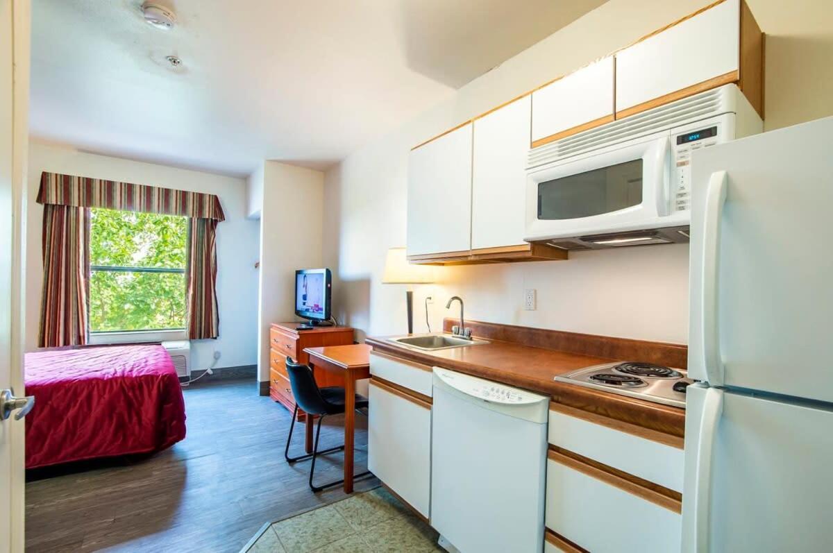 Apartment With Full Kitchen And King Bed Sierra Vista